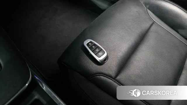 Hyundai The New Grandeur IG id 4285006 из Кореи 27