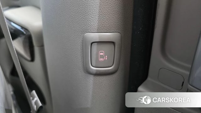 Kia All New Carnival id 4596387 из Кореи 27