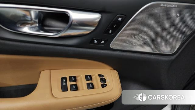 Volvo V60 Cross-Country 2nd Generation id 4324379 из Кореи 27