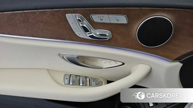 Mercedes-Benz E-Class W213 id 4561966 из Кореи 27