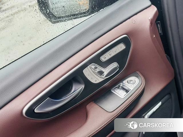 Mercedes-Benz V-class id 4359657 из Китая 27
