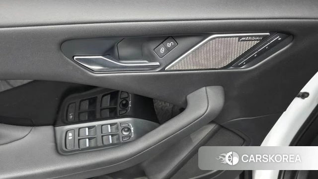 Jaguar I-PACE id 4324745 из Кореи 27