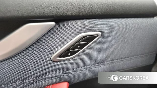 Maserati Levante id 4562529 из Кореи 27