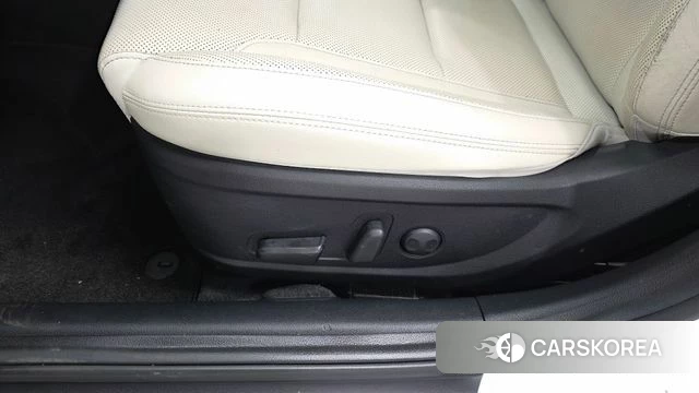 Hyundai The New Grandeur IG Hybrid id 4433699 из Кореи 27