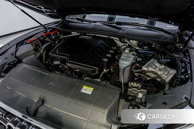 Audi A7L id 4298028 из Китая 27
