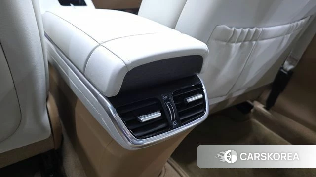 Hyundai The New Grandeur IG Hybrid id 4303434 из Кореи 27