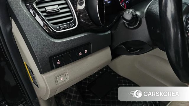 Kia The New Carnival id 4930352 из Кореи 27
