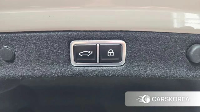 Hyundai Grandeur Hybrid (GN7) id 4853942 из Кореи 27