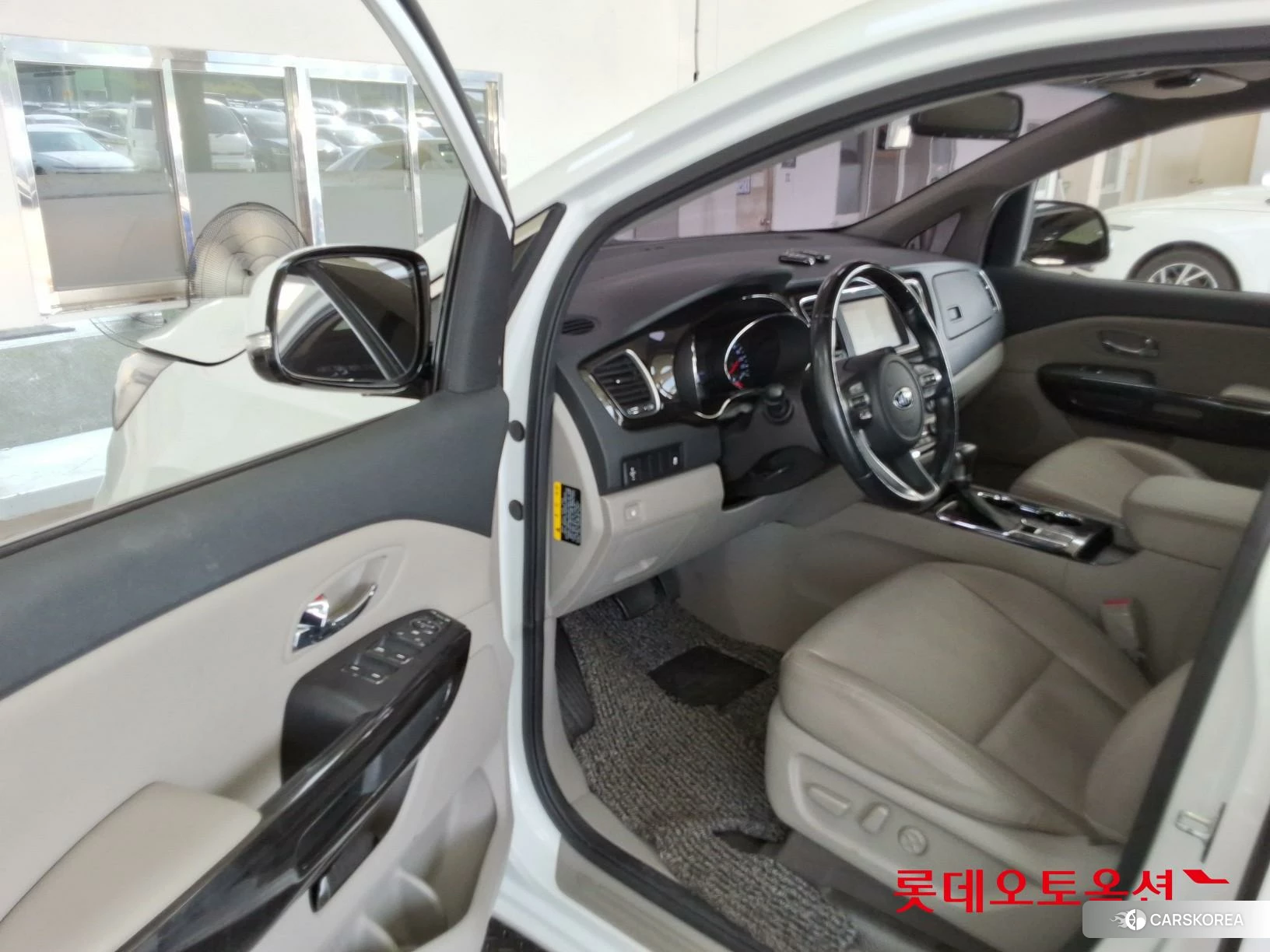 Kia Carnival id 4664349 из Кореи 27
