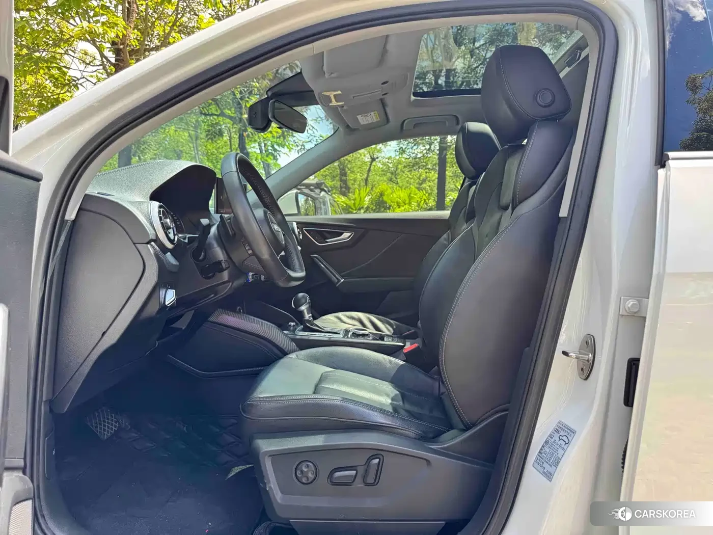Audi Q2L id 4679870 из Китая 27