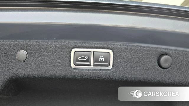 Hyundai Grandeur Hybrid (GN7) id 4500035 из Кореи 27