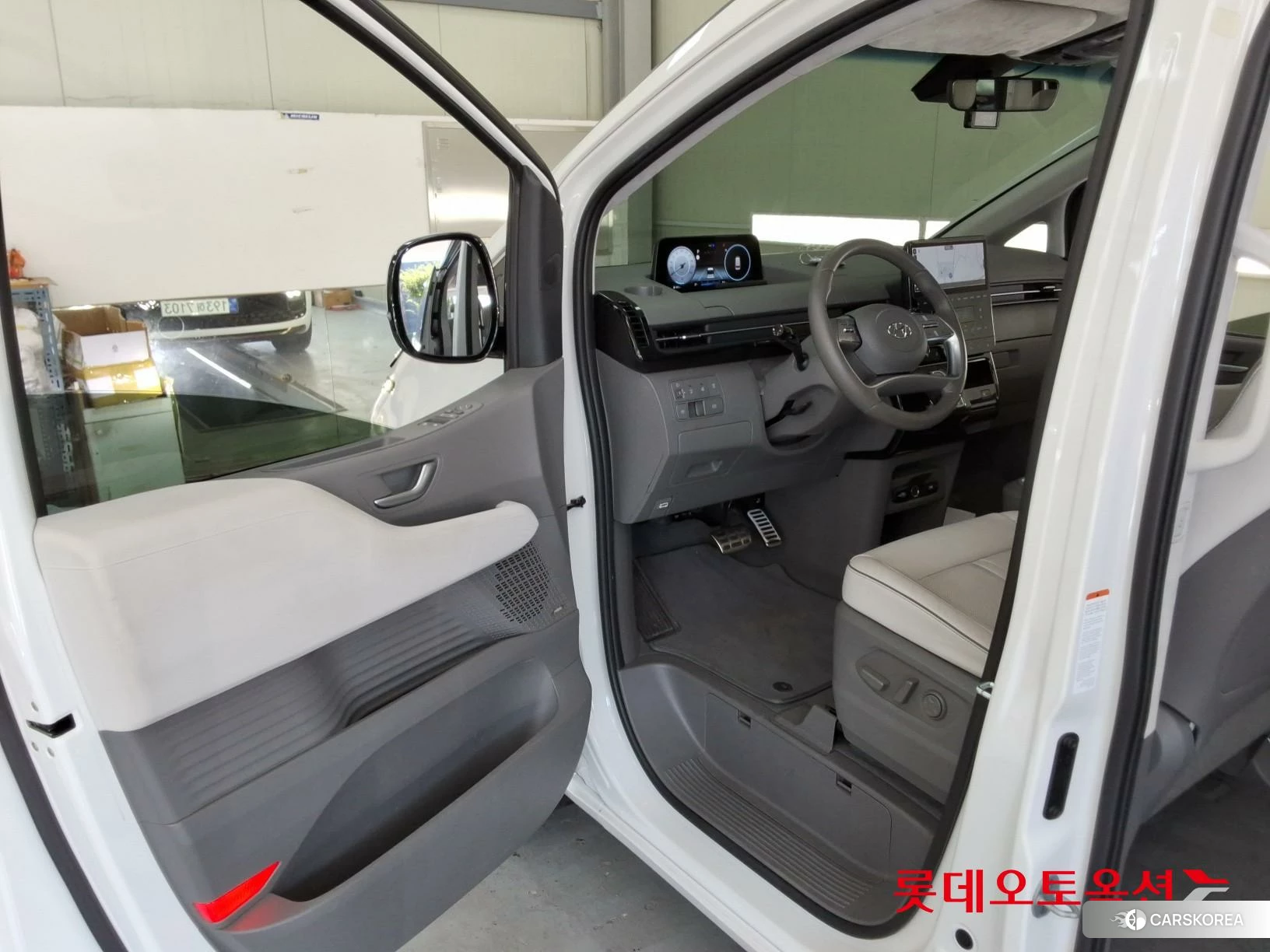 Hyundai STARIA LOUNGE Limousine id 4902533 из Кореи 27