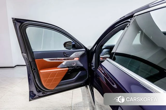 BMW i7 id 4265766 из Китая 27