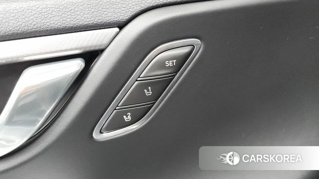 Hyundai The New Grandeur IG id 4304236 из Кореи 27
