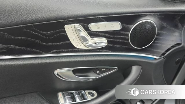Mercedes-Benz E-Class W213 id 4667657 из Кореи 27