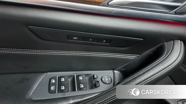 BMW 5 Series (G30) id 4694219 из Кореи 27