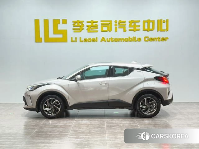 Toyota C-HR id 4262294 из Китая 27