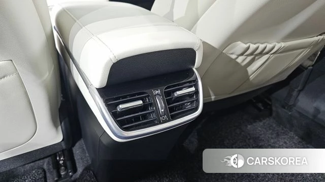Hyundai The New Grandeur IG Hybrid id 4720940 из Кореи 27