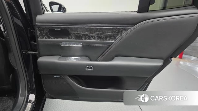Genesis G90 (RS4) id 4230312 из Кореи 27