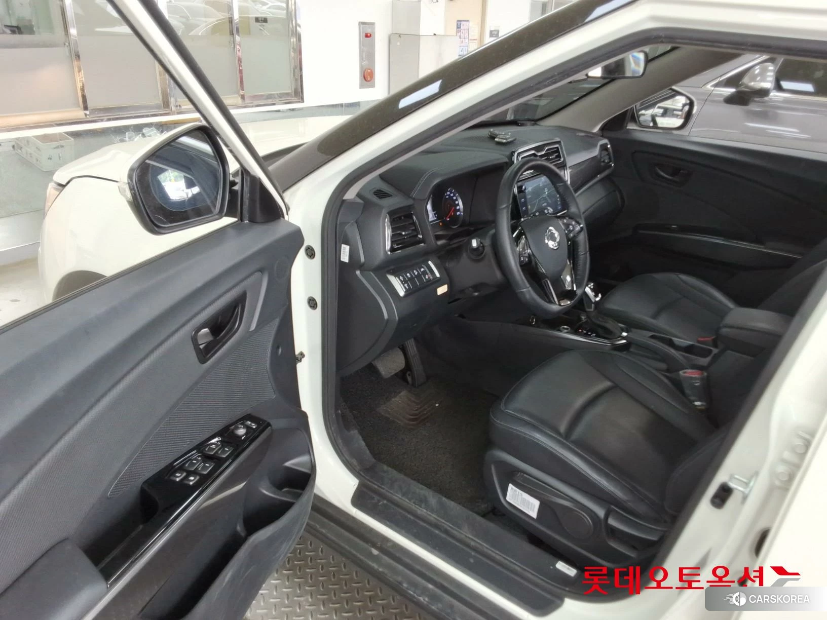 SsangYong Tivoli id 4347414 из Кореи 27
