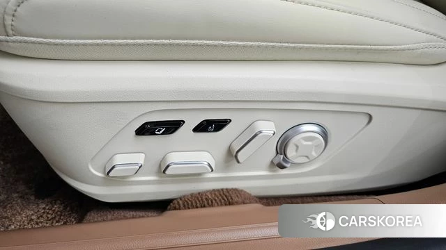 Hyundai Grandeur (GN7) id 4549282 из Кореи 27