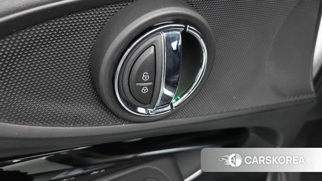 Mini Cooper Clubman id 4871246 из Кореи 27