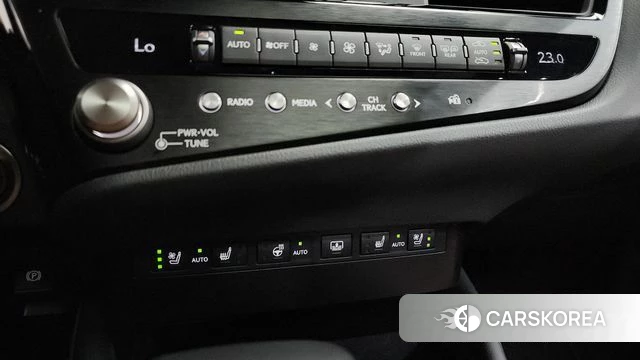 Lexus ES300h 7th generation id 4441738 из Кореи 27