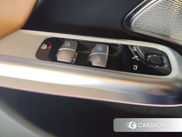 Mercedes-Benz E-class id 4368313 из Китая 27