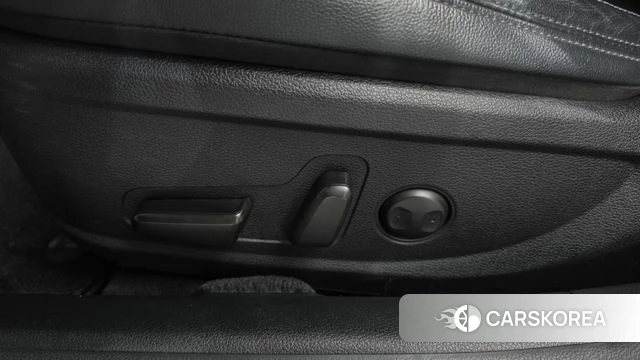 Hyundai The New Grandeur IG id 4693601 из Кореи 27