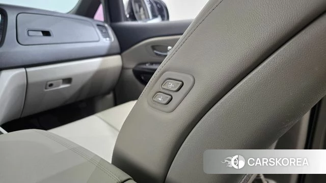 Kia The New Carnival id 4520426 из Кореи 27