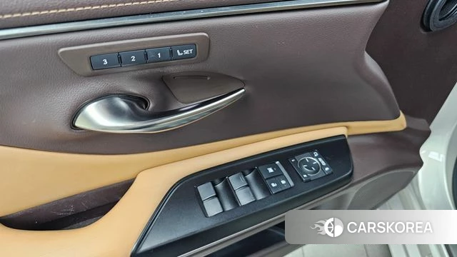 Lexus ES300h 7th generation id 4285710 из Кореи 27