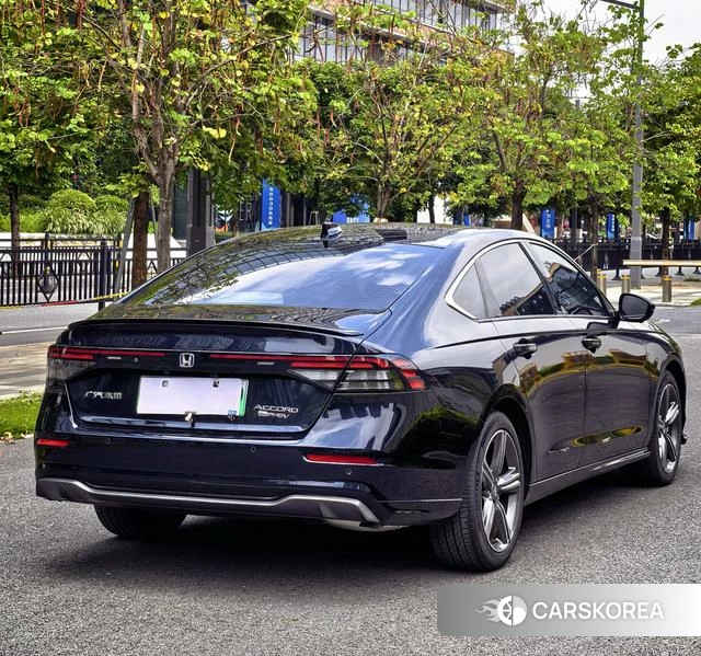Honda Accord PHEV id 4260762 из Китая 27
