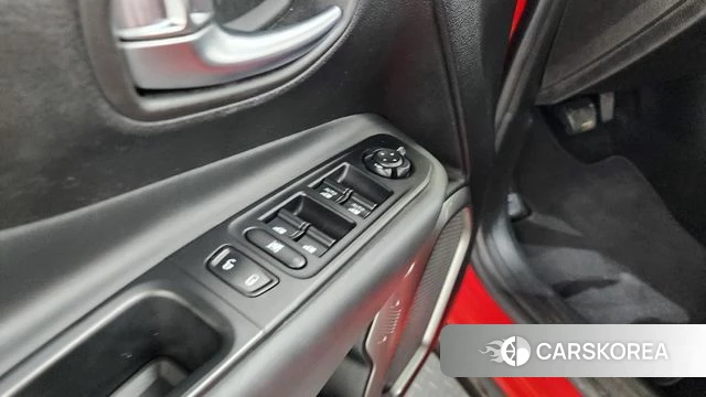 Jeep Renegade id 4424856 из Кореи 27