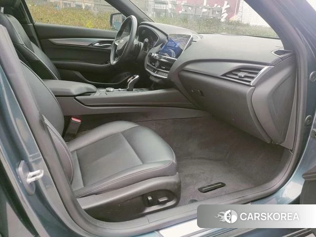 Cadillac CT5 id 3857937 из Китая 27