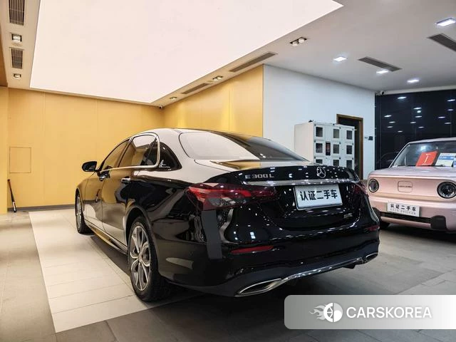 Mercedes-Benz E-class id 4274022 из Китая 27