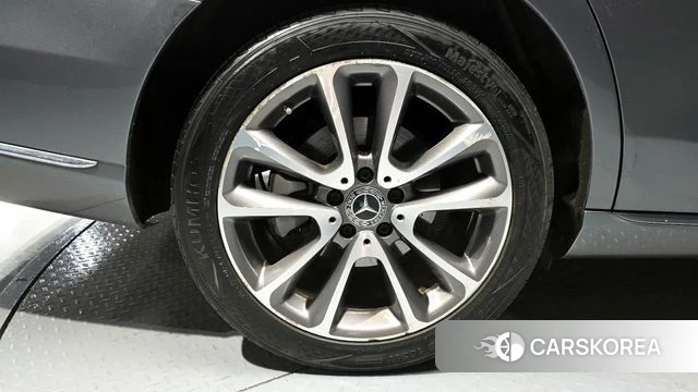 Mercedes-Benz E-Class W213 id 4295241 из Кореи 27