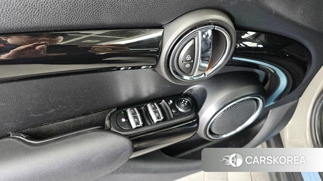 Mini Cooper S id 4371524 из Кореи 27
