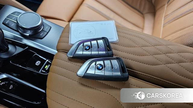 BMW 5 Series (G30) id 4463076 из Кореи 27