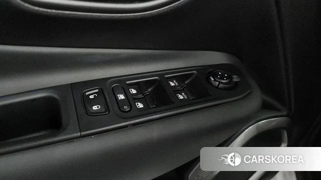 Jeep Renegade id 4428229 из Кореи 27