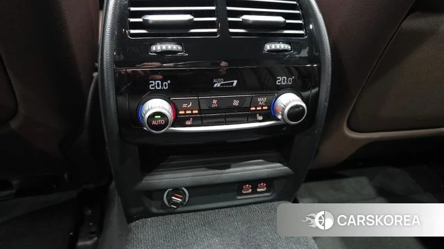 BMW 5 Series (G30) id 4429681 из Кореи 27