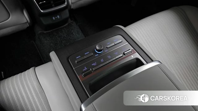 Hyundai Grandeur (GN7) id 4230817 из Кореи 27