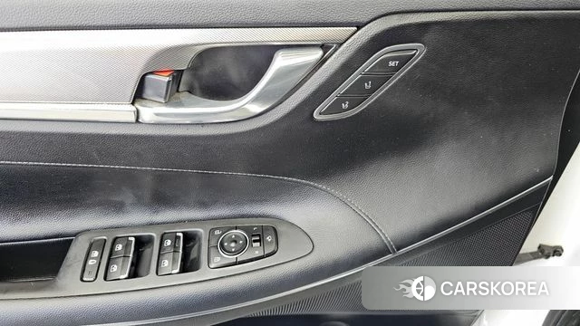 Hyundai The New Grandeur IG id 4434407 из Кореи 27