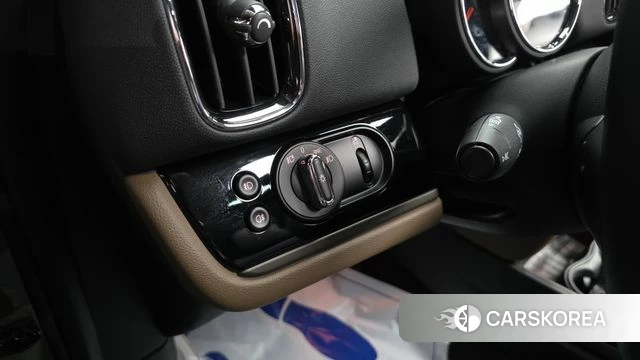 Mini Cooper D Countryman id 4626210 из Кореи 27