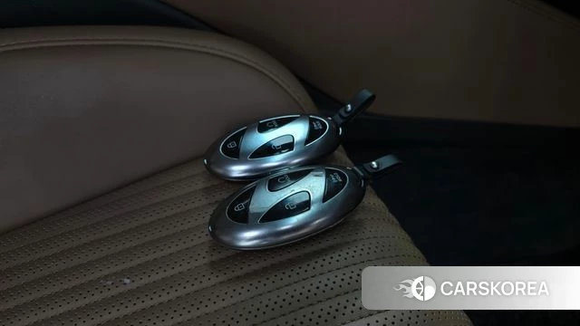Hyundai Grandeur Hybrid (GN7) id 4329564 из Кореи 27