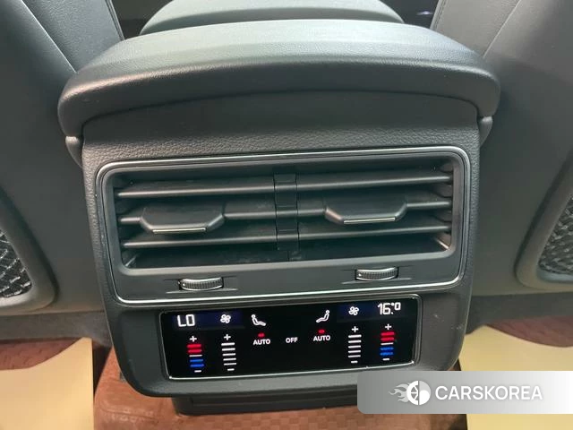 Audi Q7 id 4259221 из Китая 27