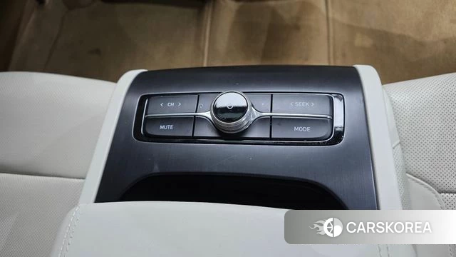 Hyundai The New Grandeur IG Hybrid id 4361752 из Кореи 27