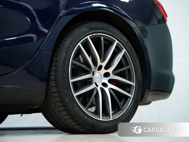 Maserati Ghibli id 4211447 из Китая 27
