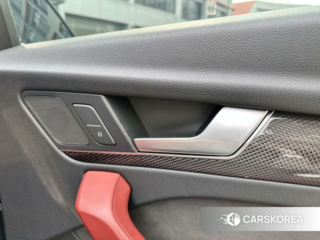 Audi Q5L Sportback id 4210846 из Китая 27
