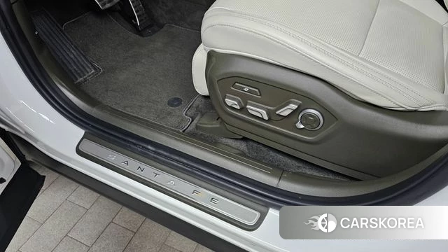 Hyundai Santa Fe (MX5) id 4243388 из Кореи 27