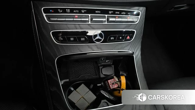 Mercedes-Benz E-Class W213 id 4670351 из Кореи 27